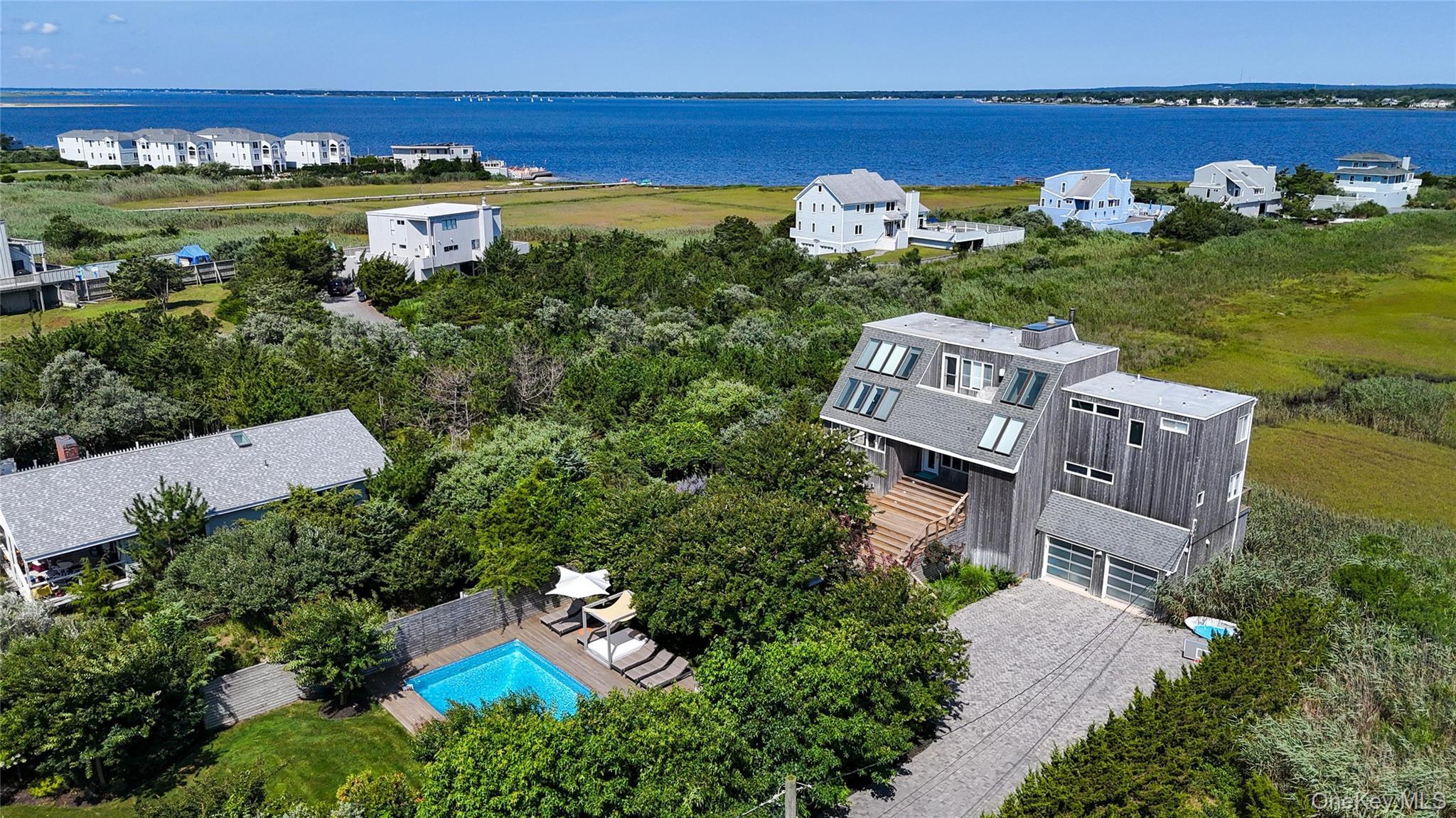 Single Family Dune Suffolk County, NY 11977, MLS-903642-3