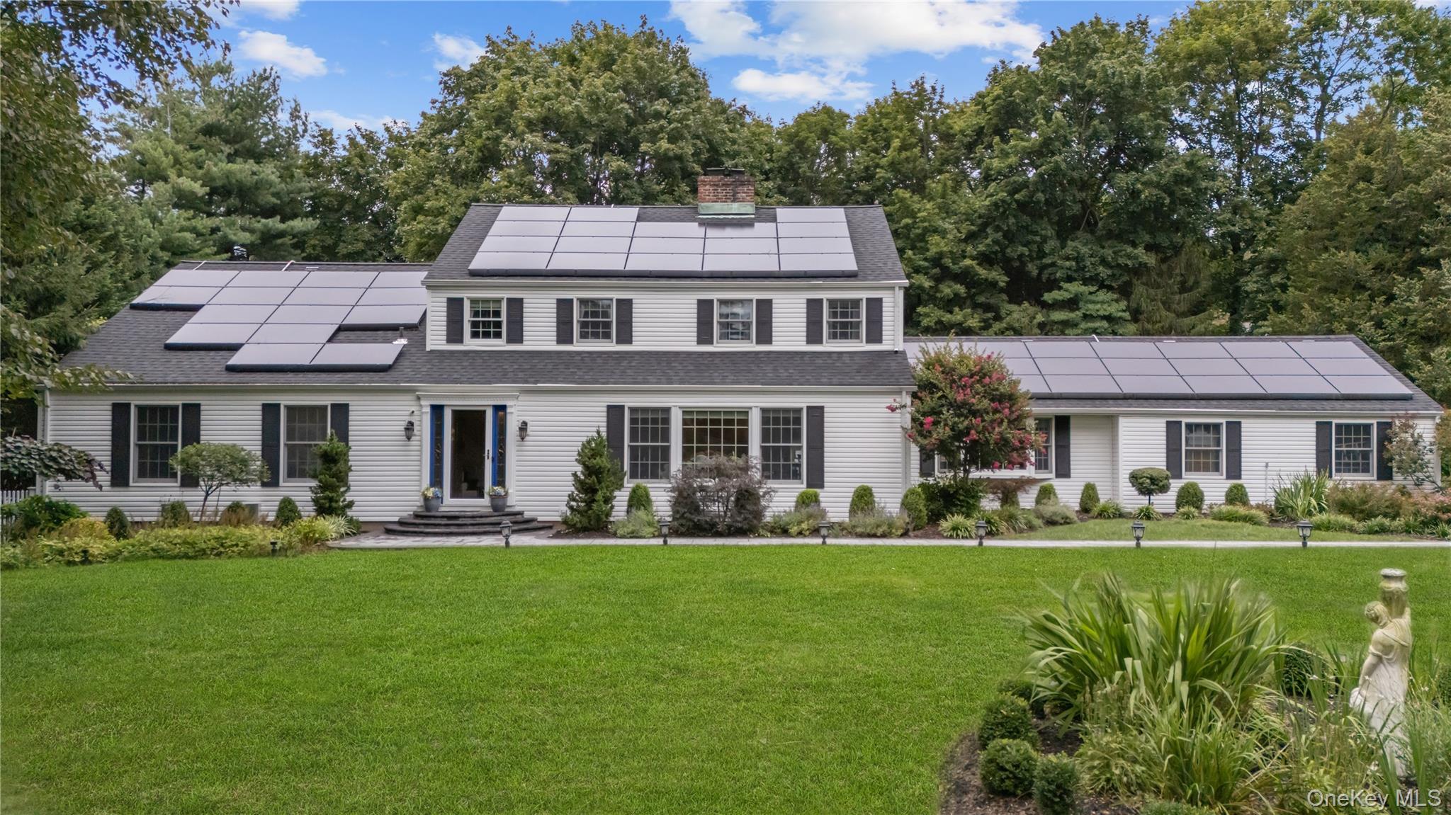 Single Family Bay Suffolk County, NY 11743, MLS-903651-2