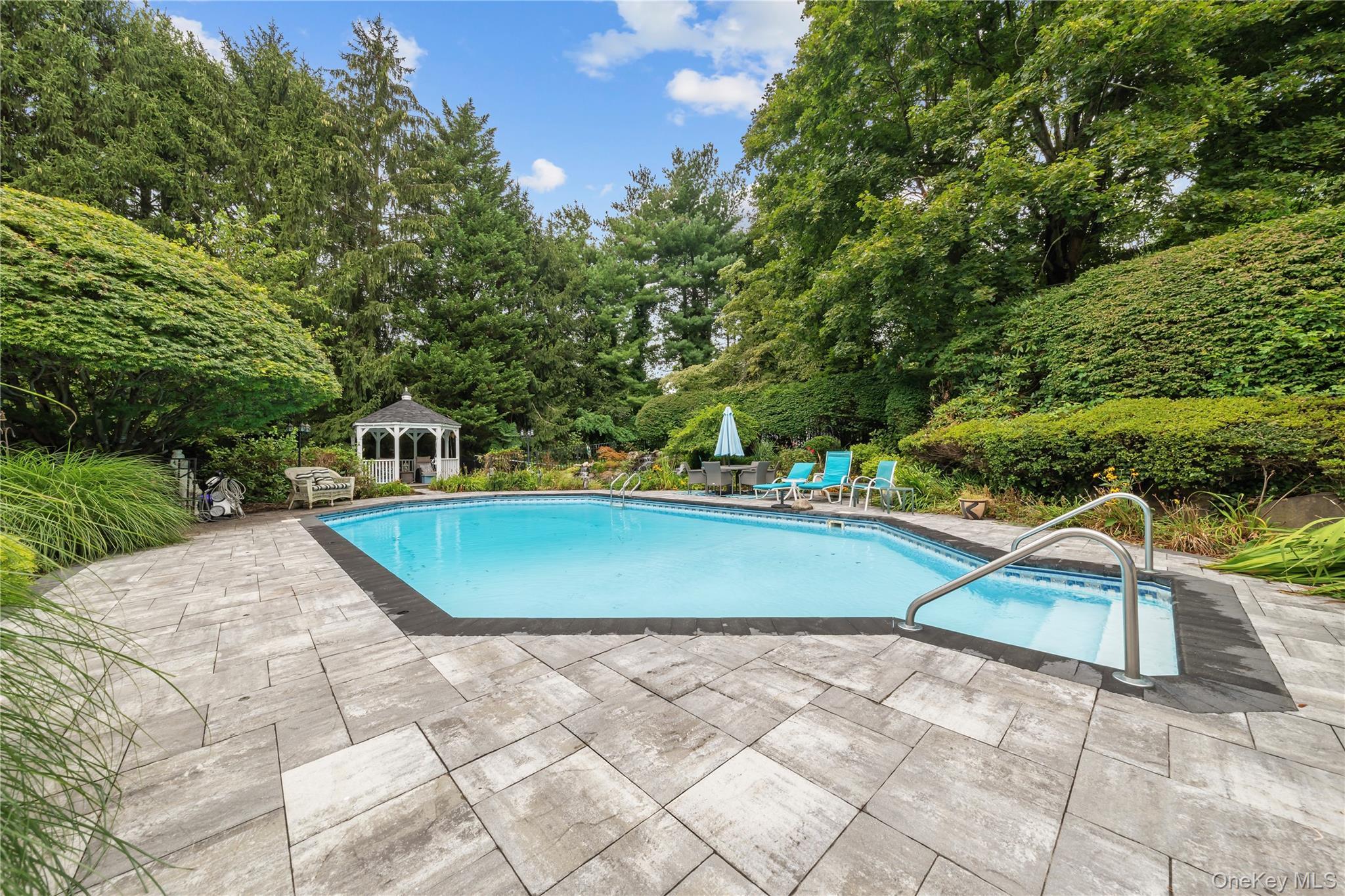 Single Family Bay Suffolk County, NY 11743, MLS-903651-34