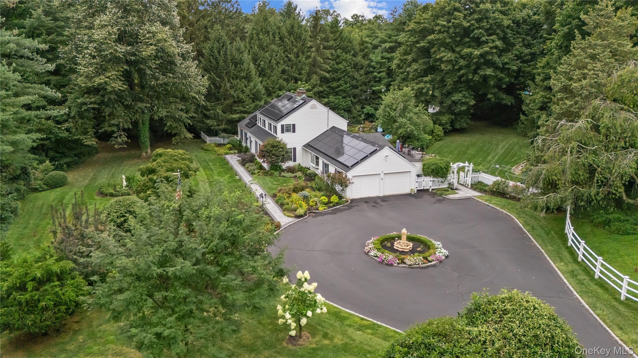 Single Family Bay Suffolk County, NY 11743, MLS-903651-38