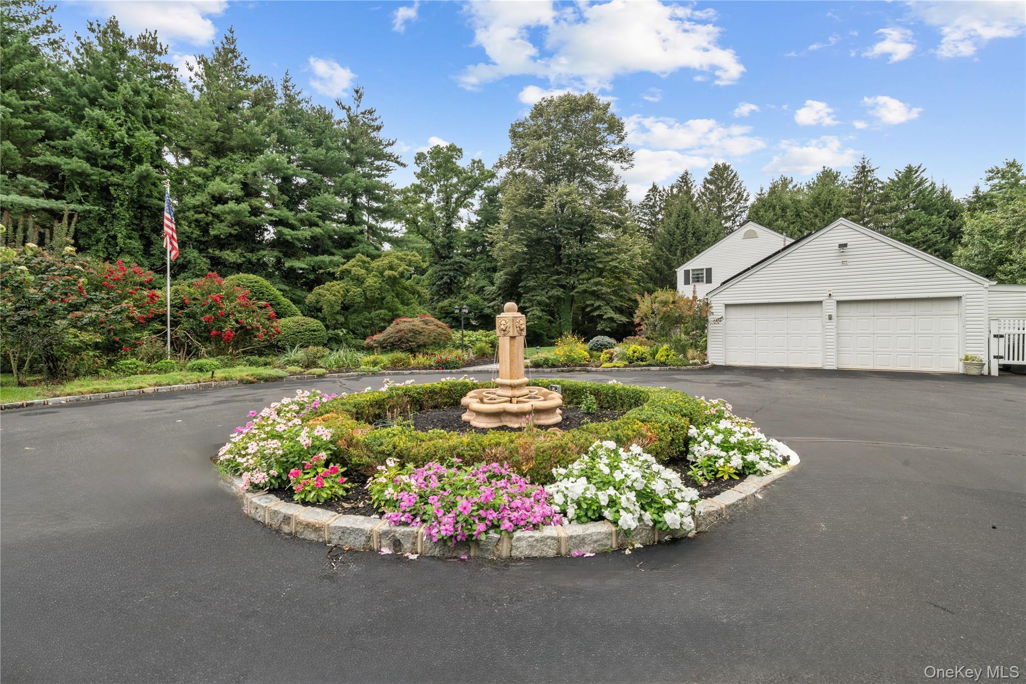 Single Family Bay Suffolk County, NY 11743, MLS-903651-5