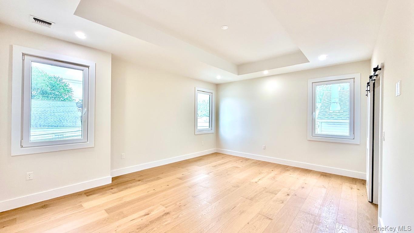 Single Family Periwinkle Nassau County, NY 11756, MLS-903658-19