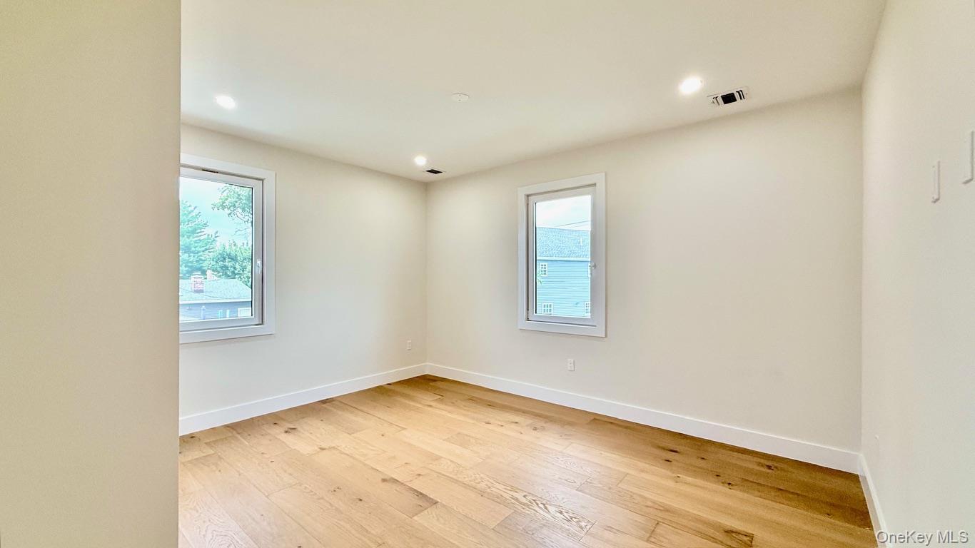 Single Family Periwinkle Nassau County, NY 11756, MLS-903658-30