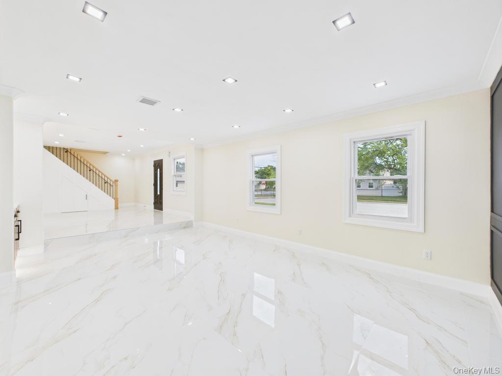 Single Family Griddle  Nassau County, NY 11756, MLS-903720-14