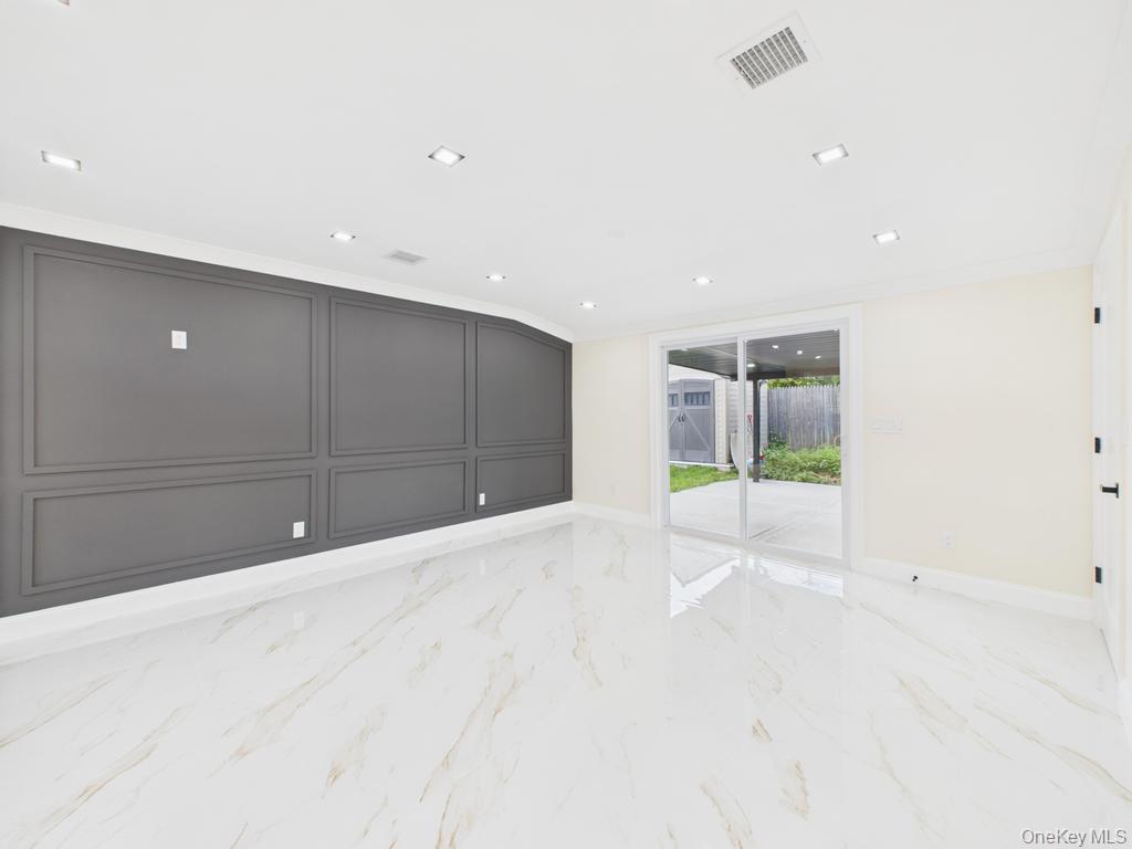 Single Family Griddle  Nassau County, NY 11756, MLS-903720-15