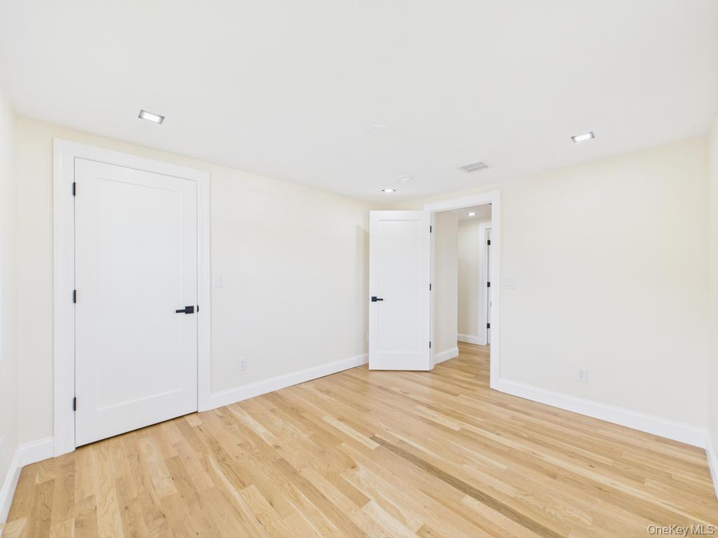 Single Family Griddle  Nassau County, NY 11756, MLS-903720-21