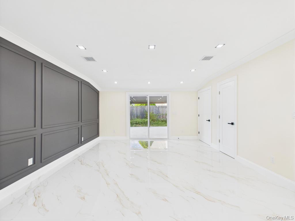 Single Family Griddle  Nassau County, NY 11756, MLS-903720-23