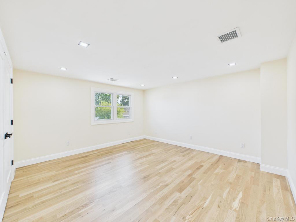 Single Family Griddle  Nassau County, NY 11756, MLS-903720-27