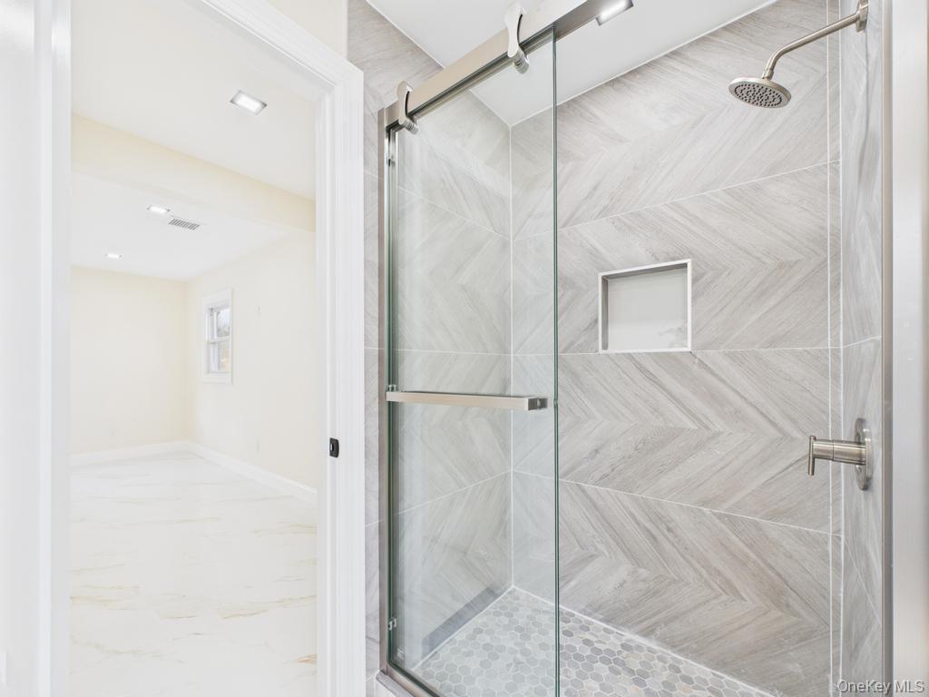 Single Family Griddle  Nassau County, NY 11756, MLS-903720-29