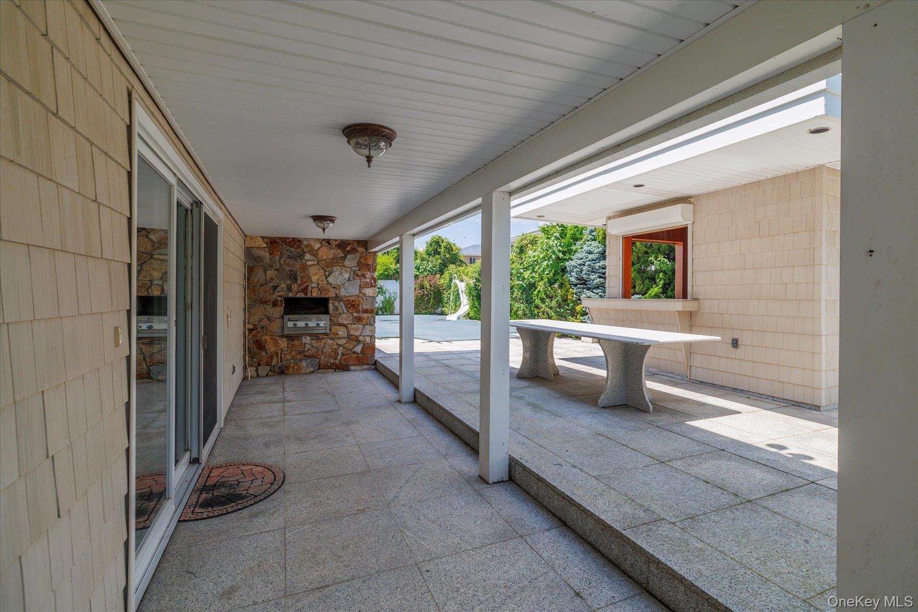 Single Family Beech Nassau County, NY 11509, MLS-903798-33