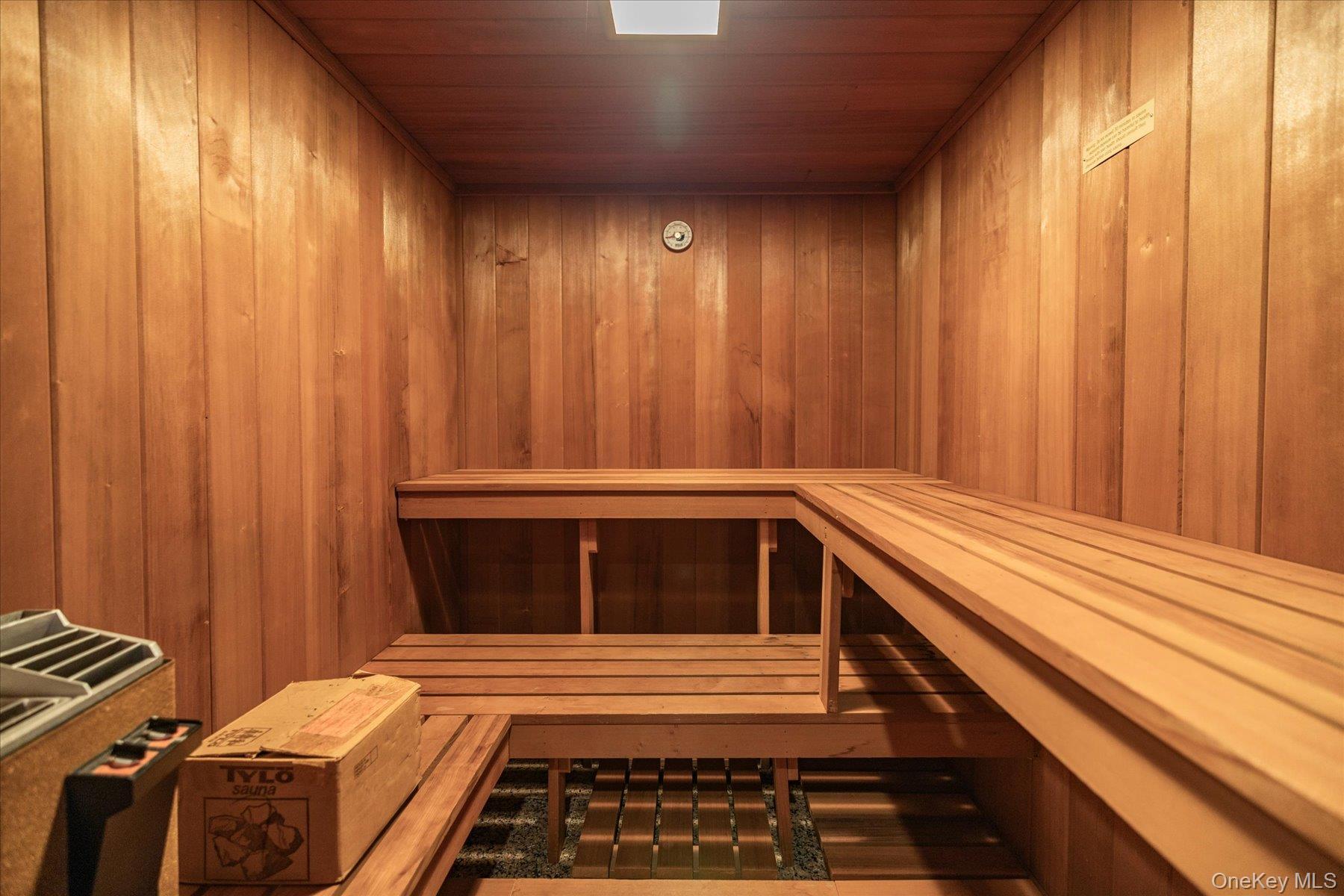 Single Family Beech Nassau County, NY 11509, MLS-903798-9