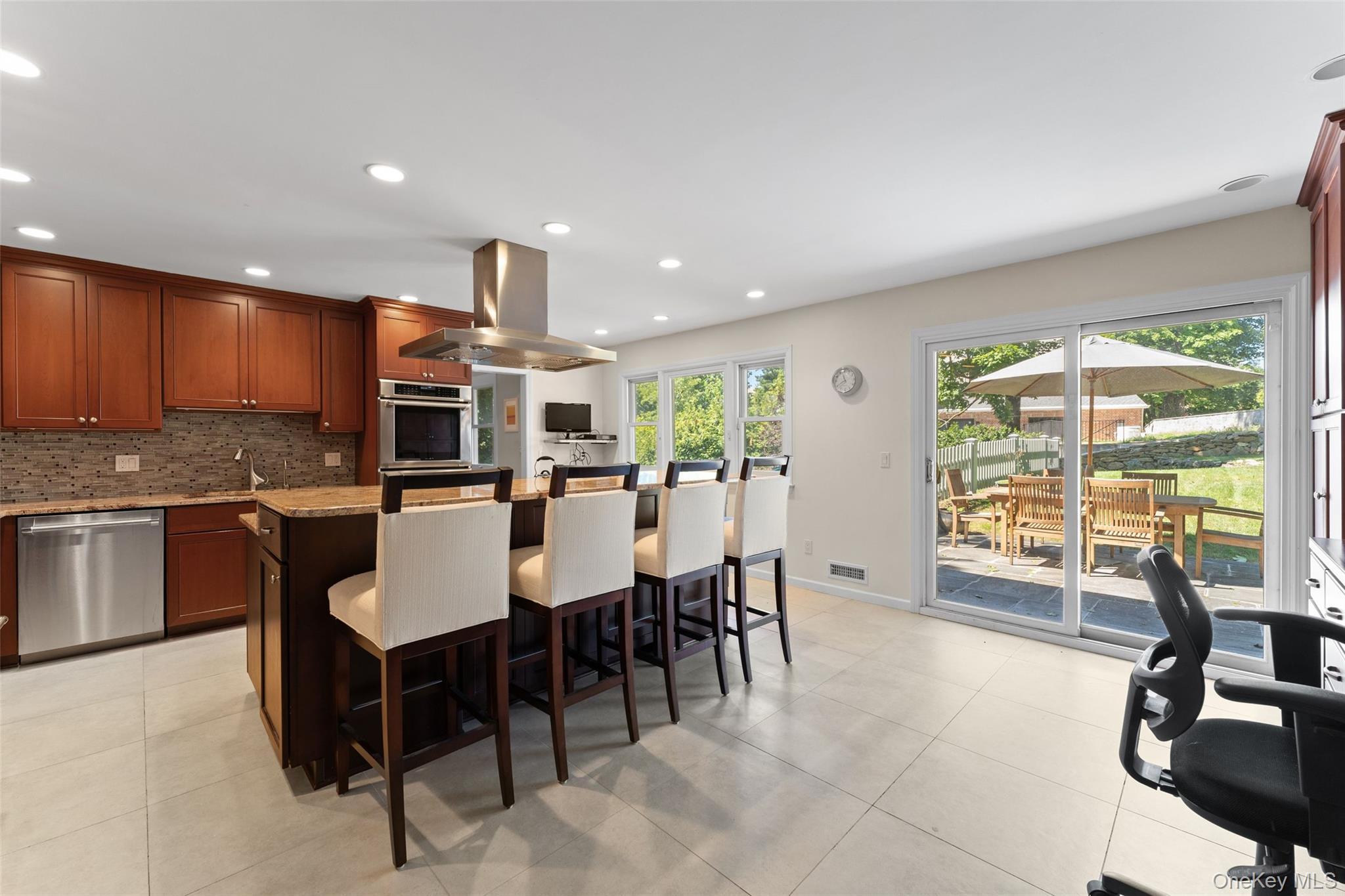 Single Family Oxford Westchester County, NY 10804, MLS-903809-12