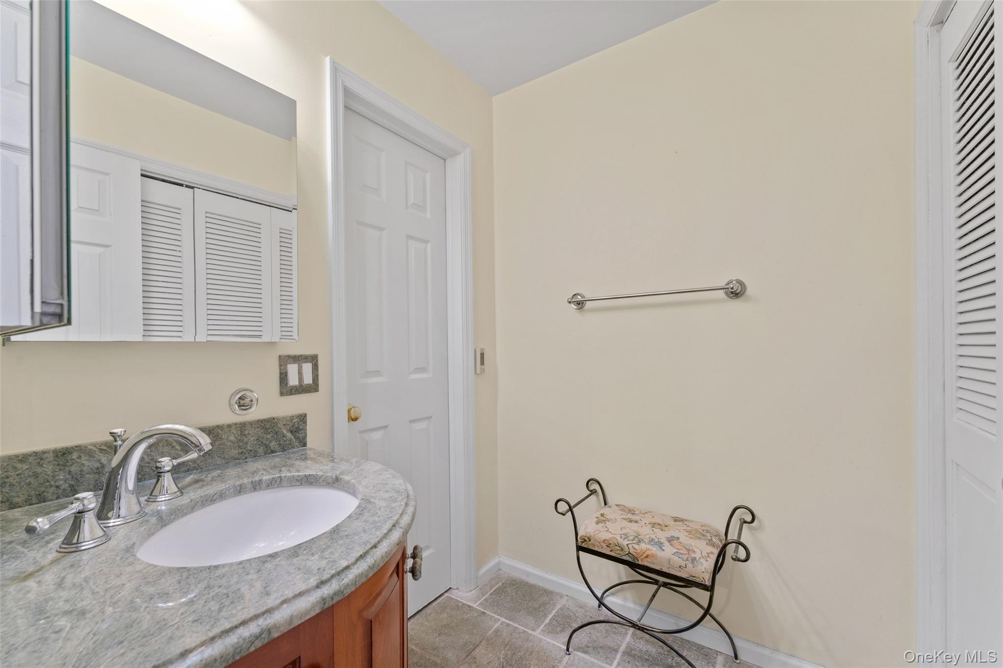 Single Family Oxford Westchester County, NY 10804, MLS-903809-16