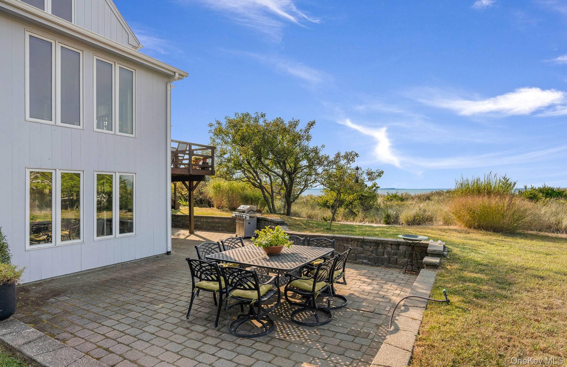 Single Family Gallatin Suffolk County, NY 11937, MLS-903854-15