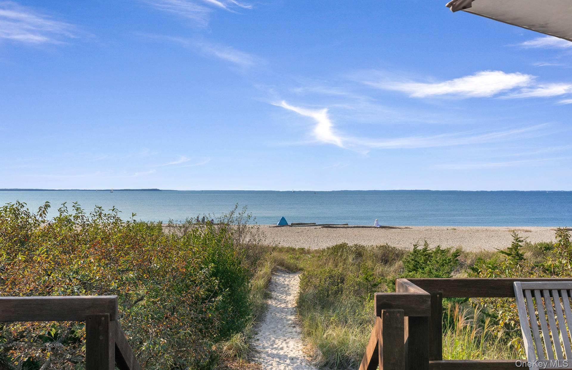 Single Family Gallatin Suffolk County, NY 11937, MLS-903854-4