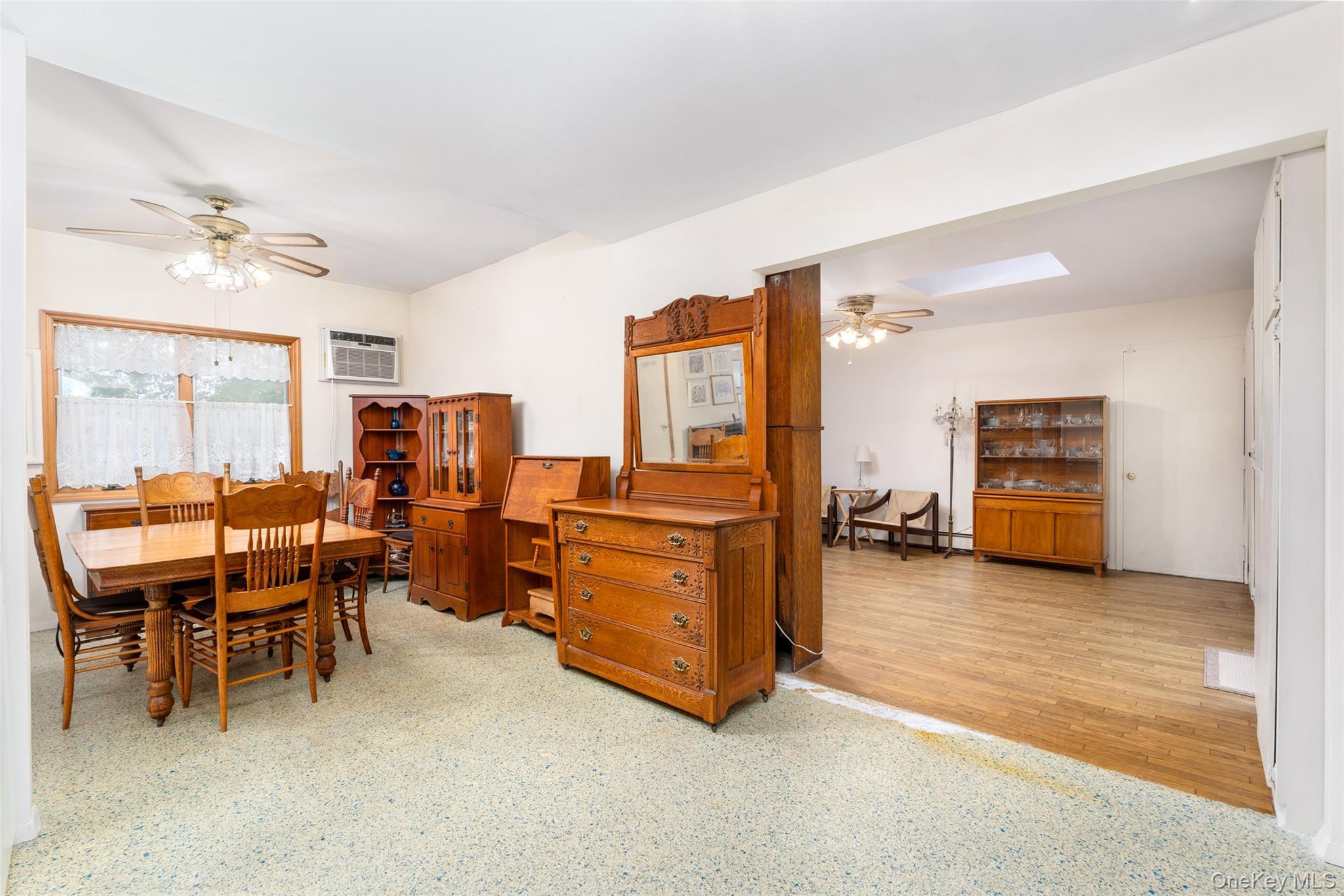 Single Family Hot Water  Suffolk County, NY 11949, MLS-903884-13