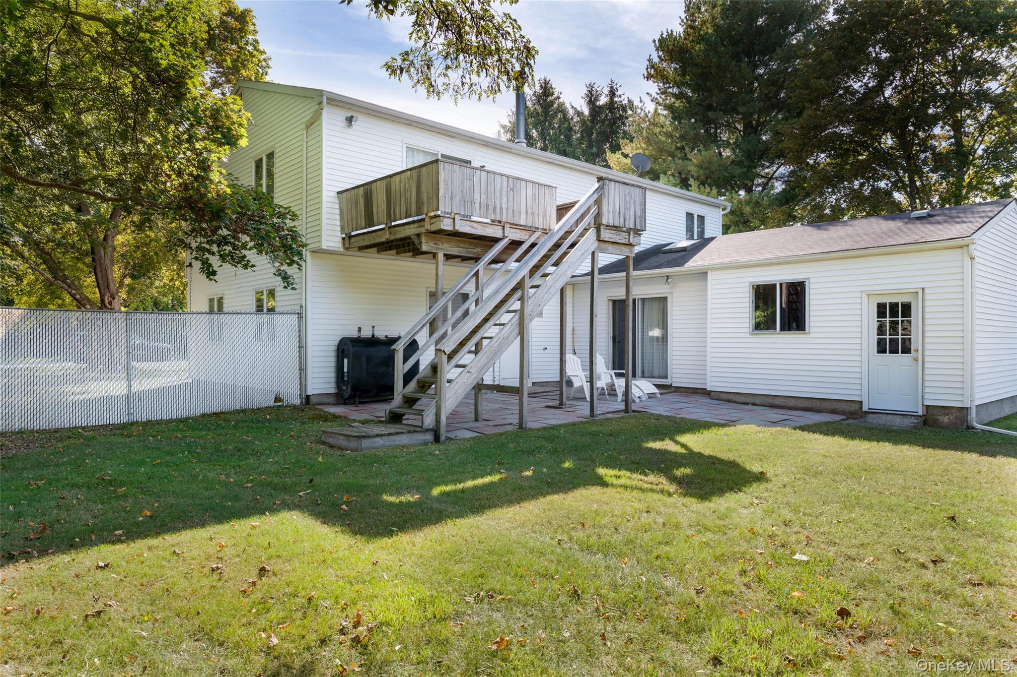 Single Family Hot Water  Suffolk County, NY 11949, MLS-903884-8