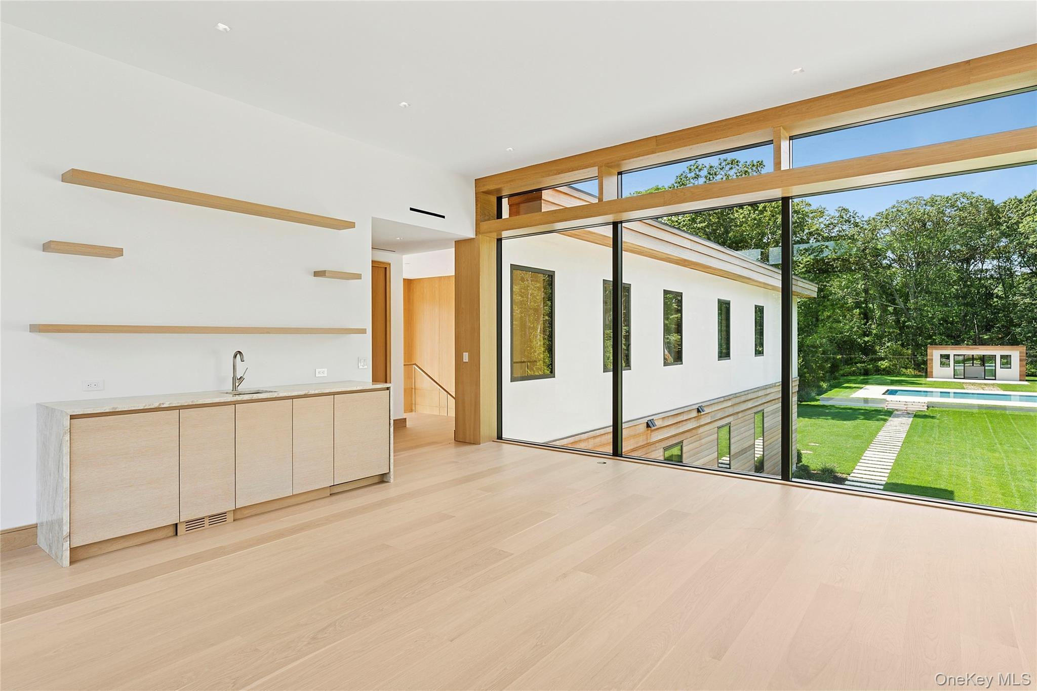 Single Family Fresh Pond Suffolk County, NY 11963, MLS-903904-18