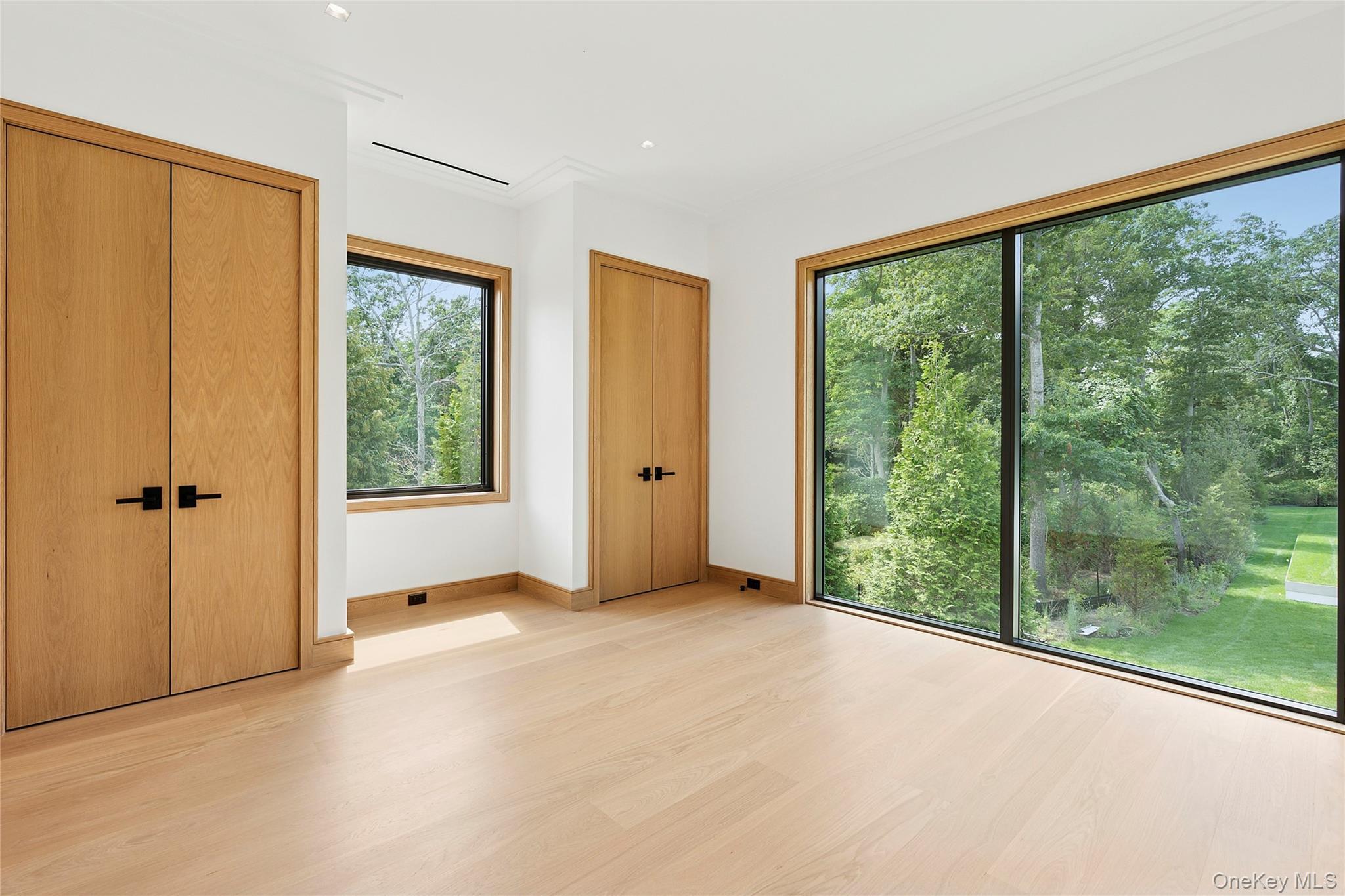 Single Family Fresh Pond Suffolk County, NY 11963, MLS-903904-19