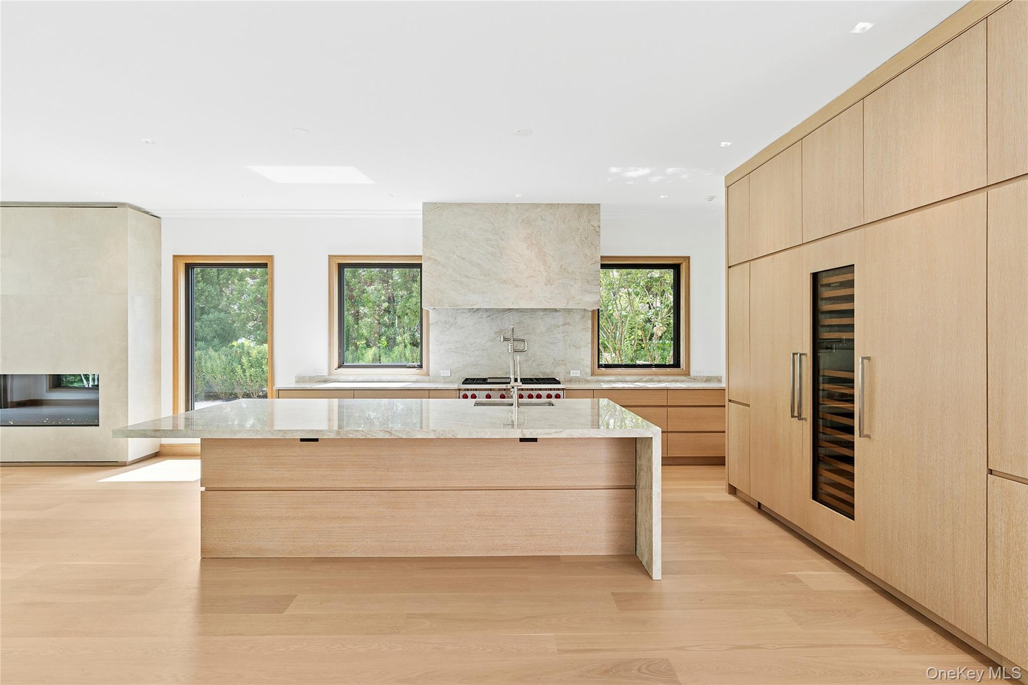 Single Family Fresh Pond Suffolk County, NY 11963, MLS-903904-7