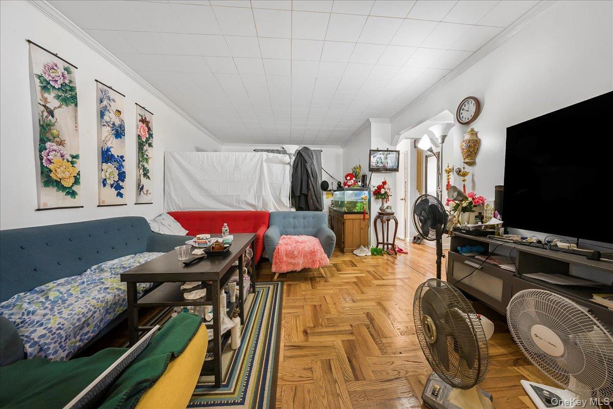 Single Family Carpenter  Bronx, NY 10470, MLS-903983-11