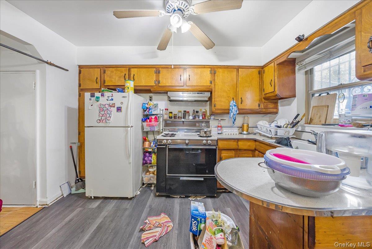 Single Family Carpenter  Bronx, NY 10470, MLS-903983-15