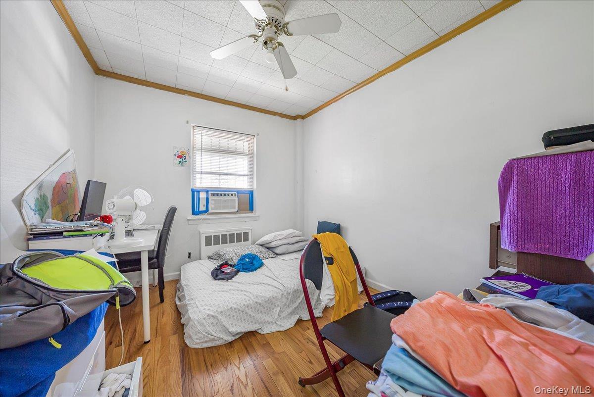 Single Family Carpenter  Bronx, NY 10470, MLS-903983-23