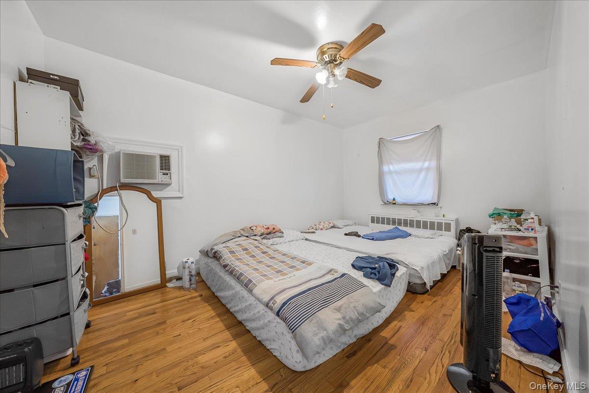 Single Family Carpenter  Bronx, NY 10470, MLS-903983-24