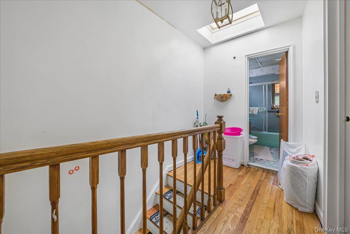 Single Family Carpenter  Bronx, NY 10470, MLS-903983-26