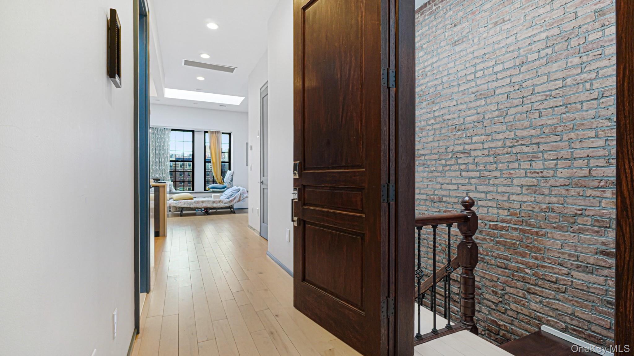 Single Family 179th  Manhattan, NY 10033, MLS-904043-35