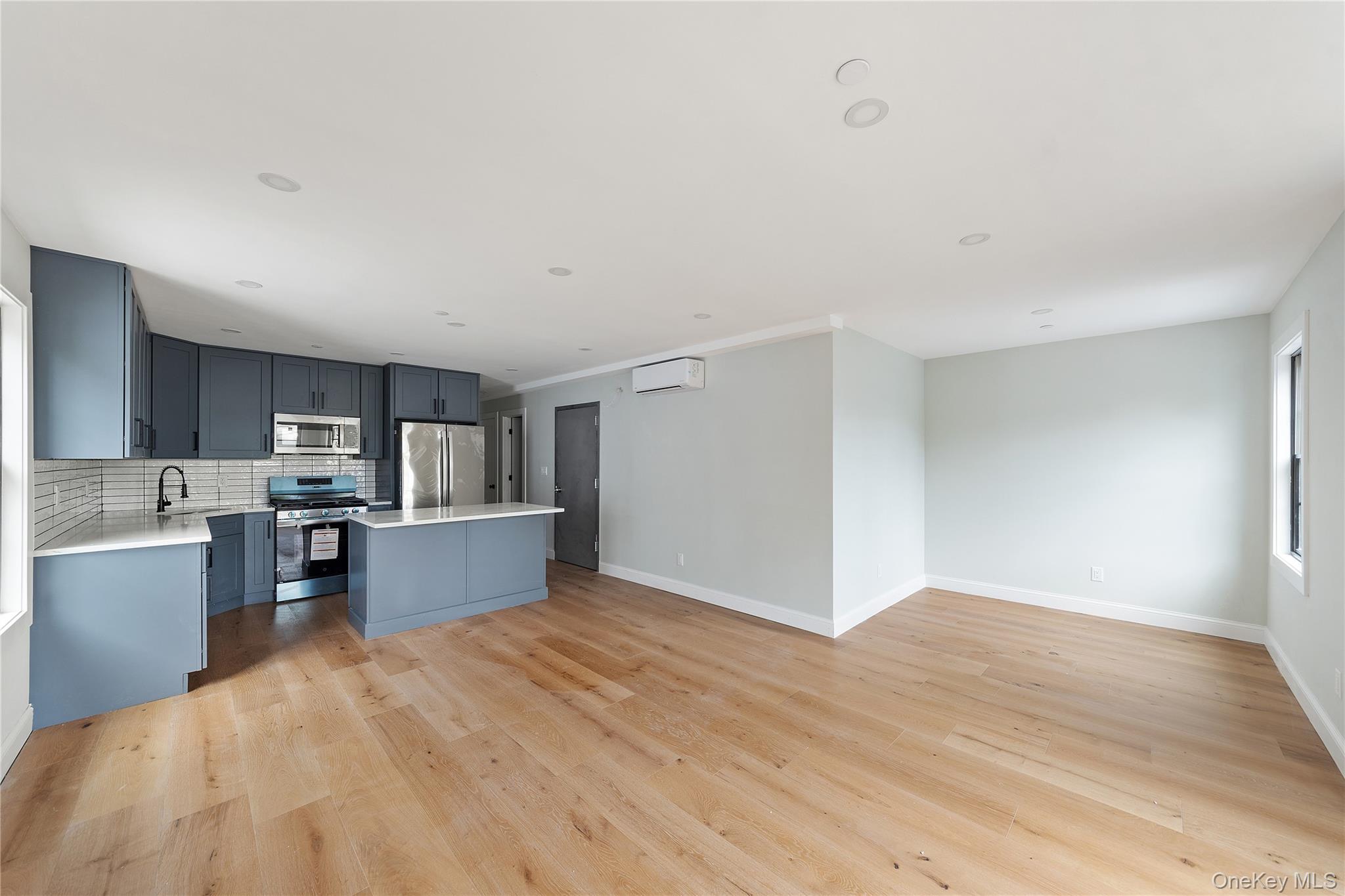 Single Family 10 Westchester County, NY 10550, MLS-904057-11