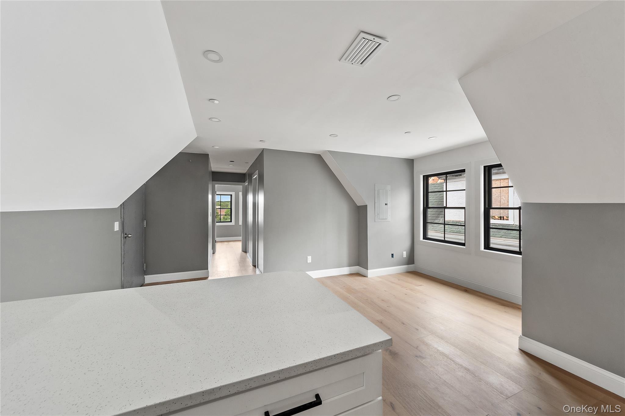 Single Family 10 Westchester County, NY 10550, MLS-904057-18