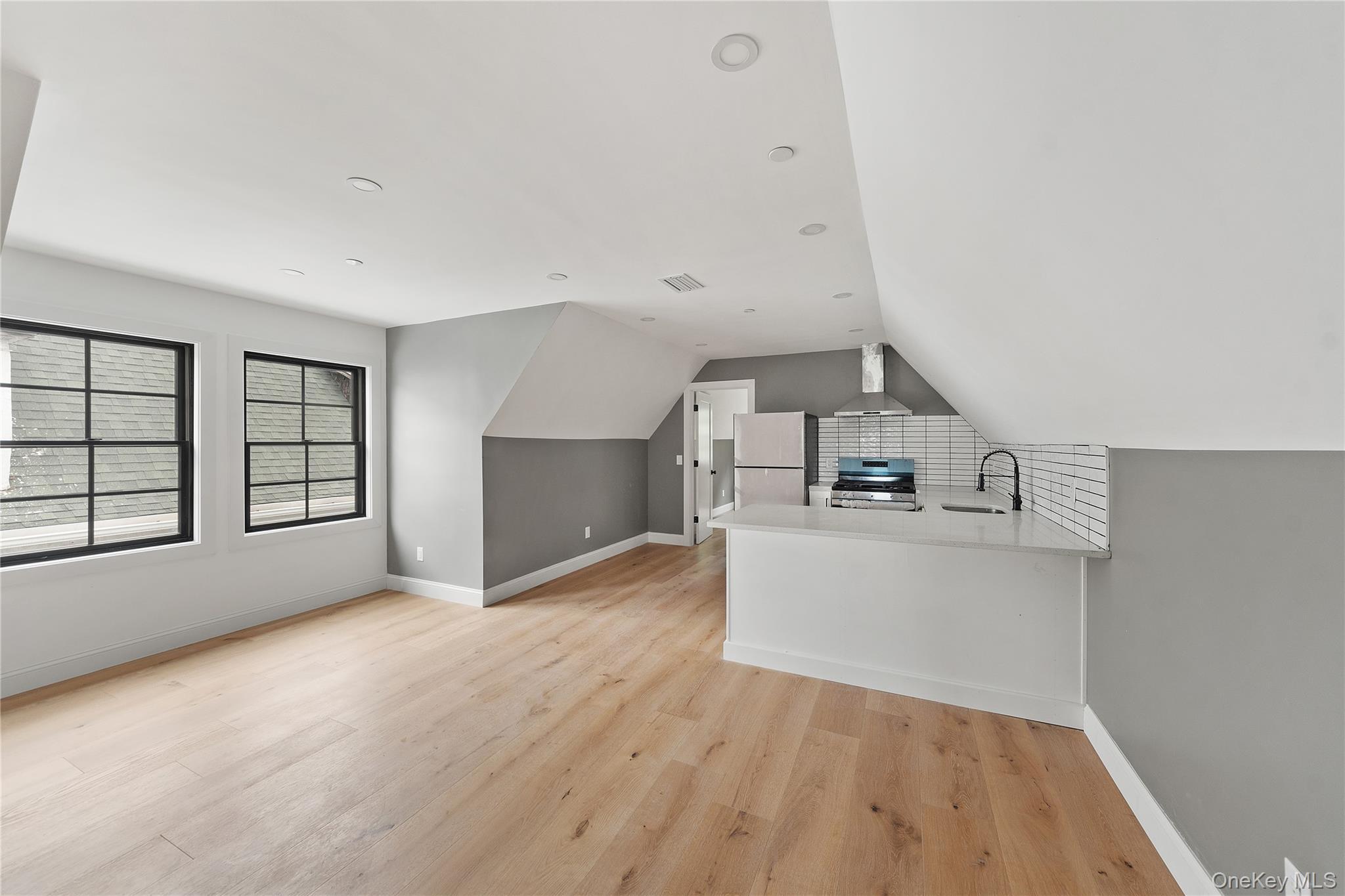 Single Family 10 Westchester County, NY 10550, MLS-904057-19