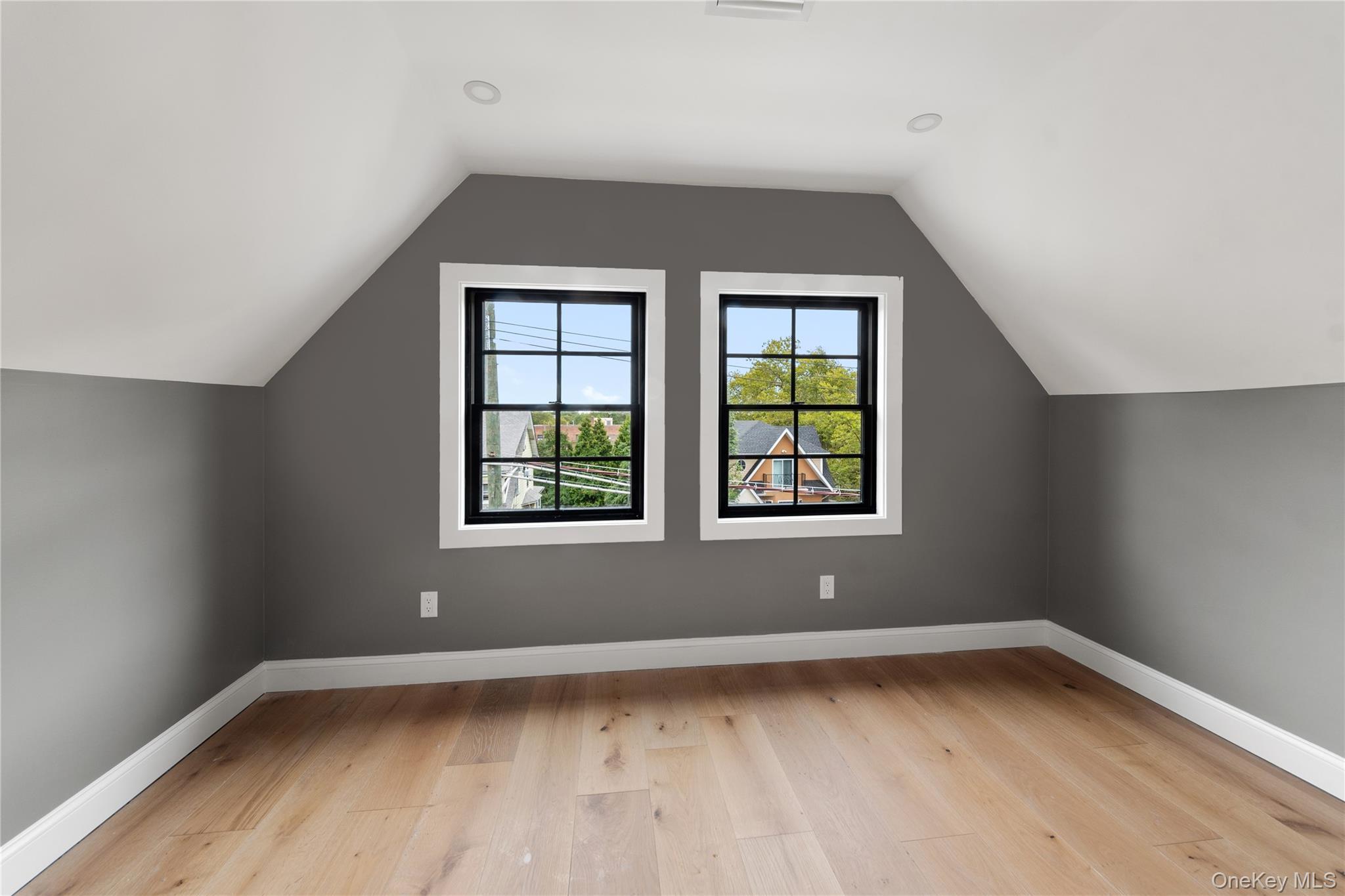 Single Family 10 Westchester County, NY 10550, MLS-904057-21