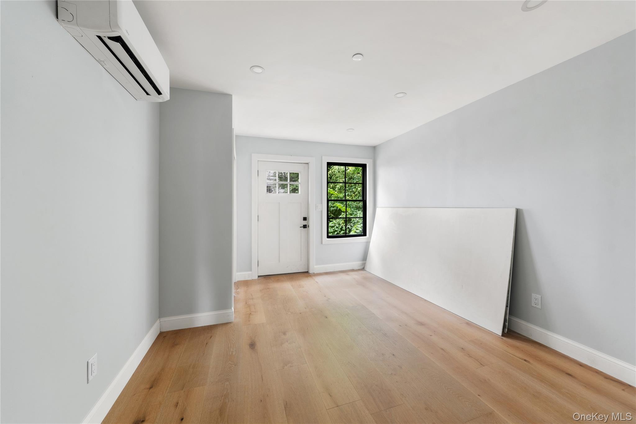 Single Family 10 Westchester County, NY 10550, MLS-904057-24