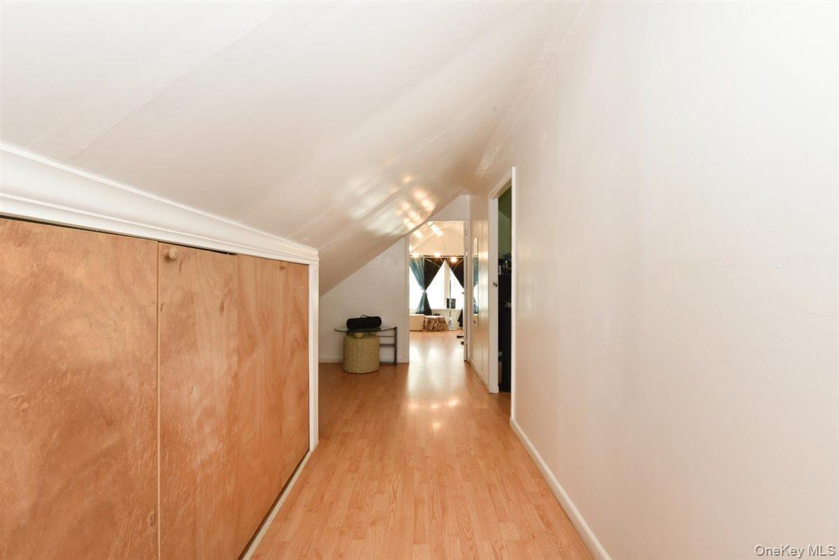 Single Family Dubois  Staten Island, NY 10310, MLS-904072-10