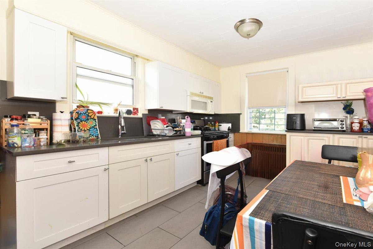 Single Family Dubois  Staten Island, NY 10310, MLS-904072-4