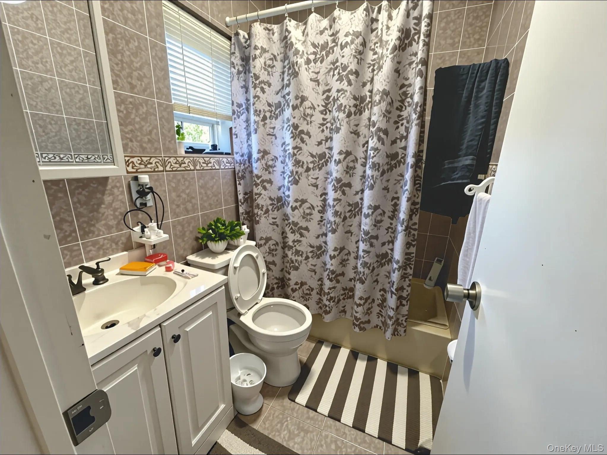 Single Family 95th  Queens, NY 11416, MLS-904088-16