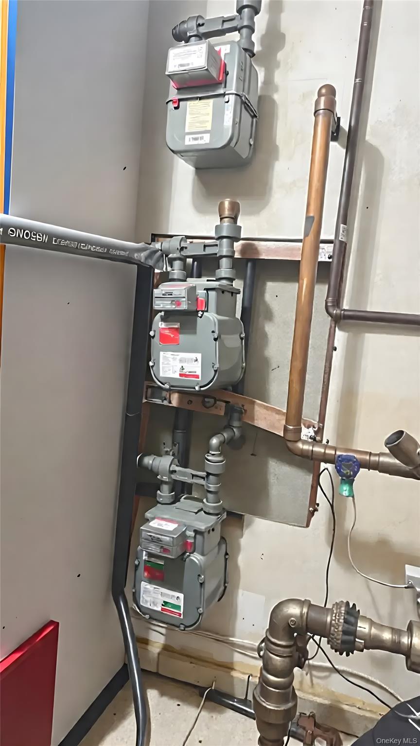 Single Family 95th  Queens, NY 11416, MLS-904088-26