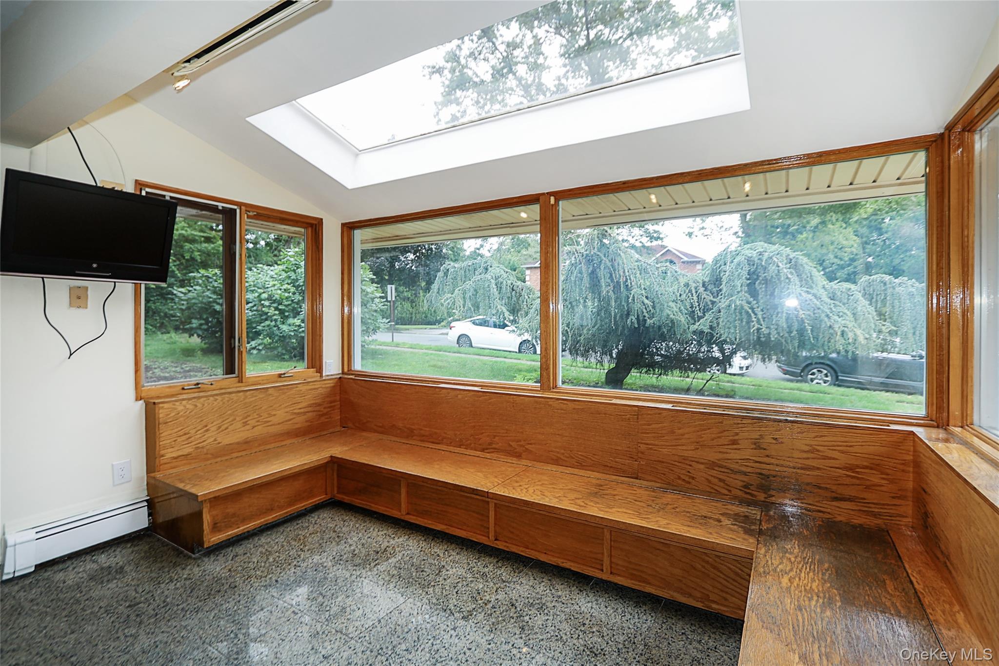 Single Family Carriage Nassau County, NY 11577, MLS-904096-14