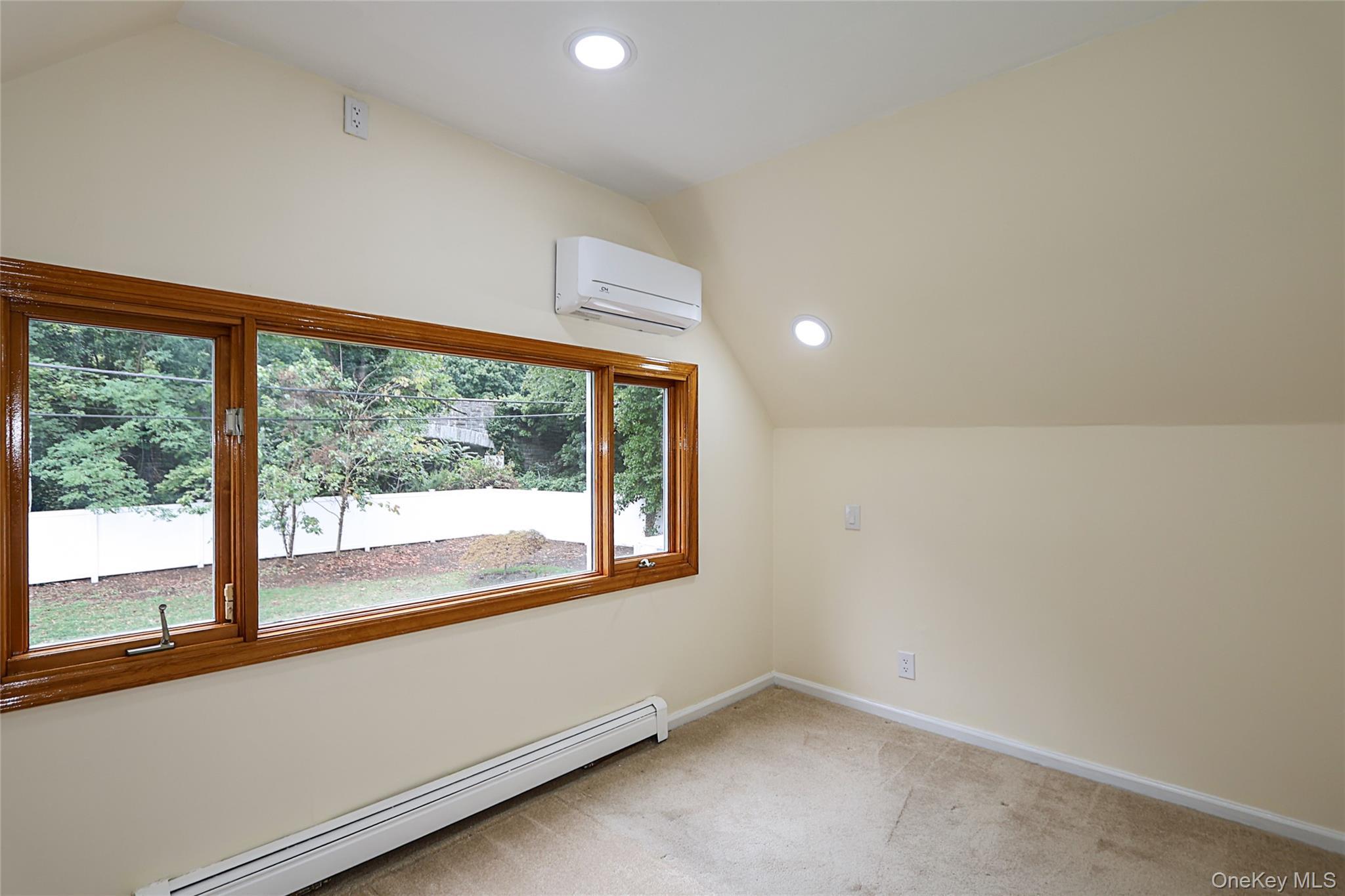 Single Family Carriage Nassau County, NY 11577, MLS-904096-31