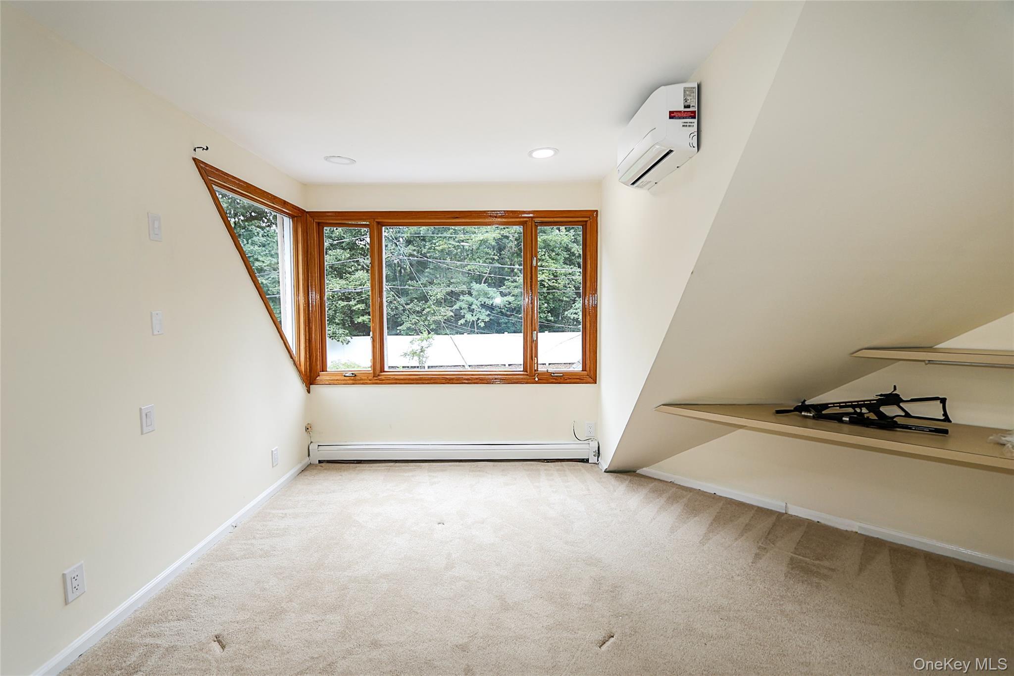 Single Family Carriage Nassau County, NY 11577, MLS-904096-36