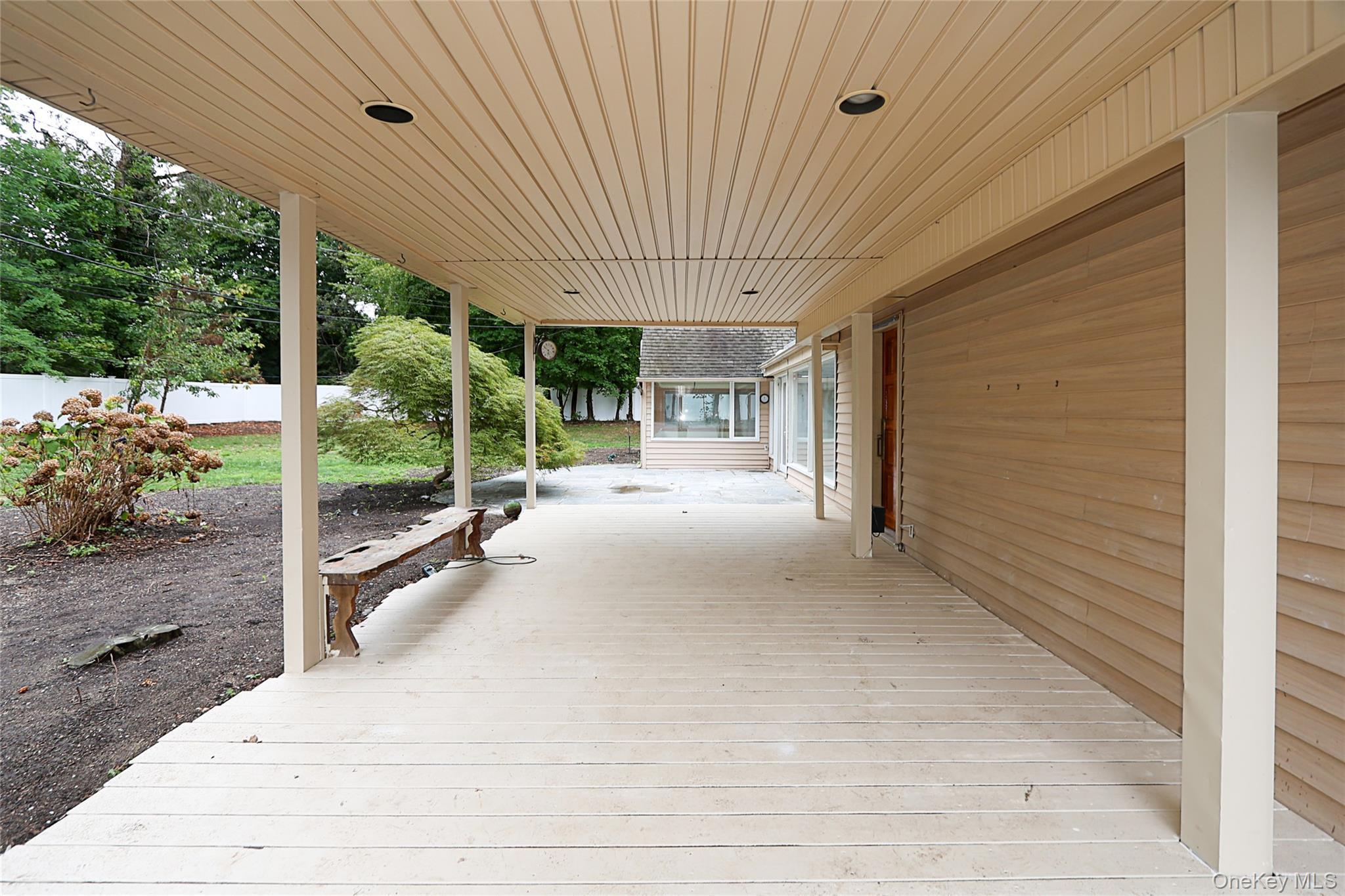 Single Family Carriage Nassau County, NY 11577, MLS-904096-38