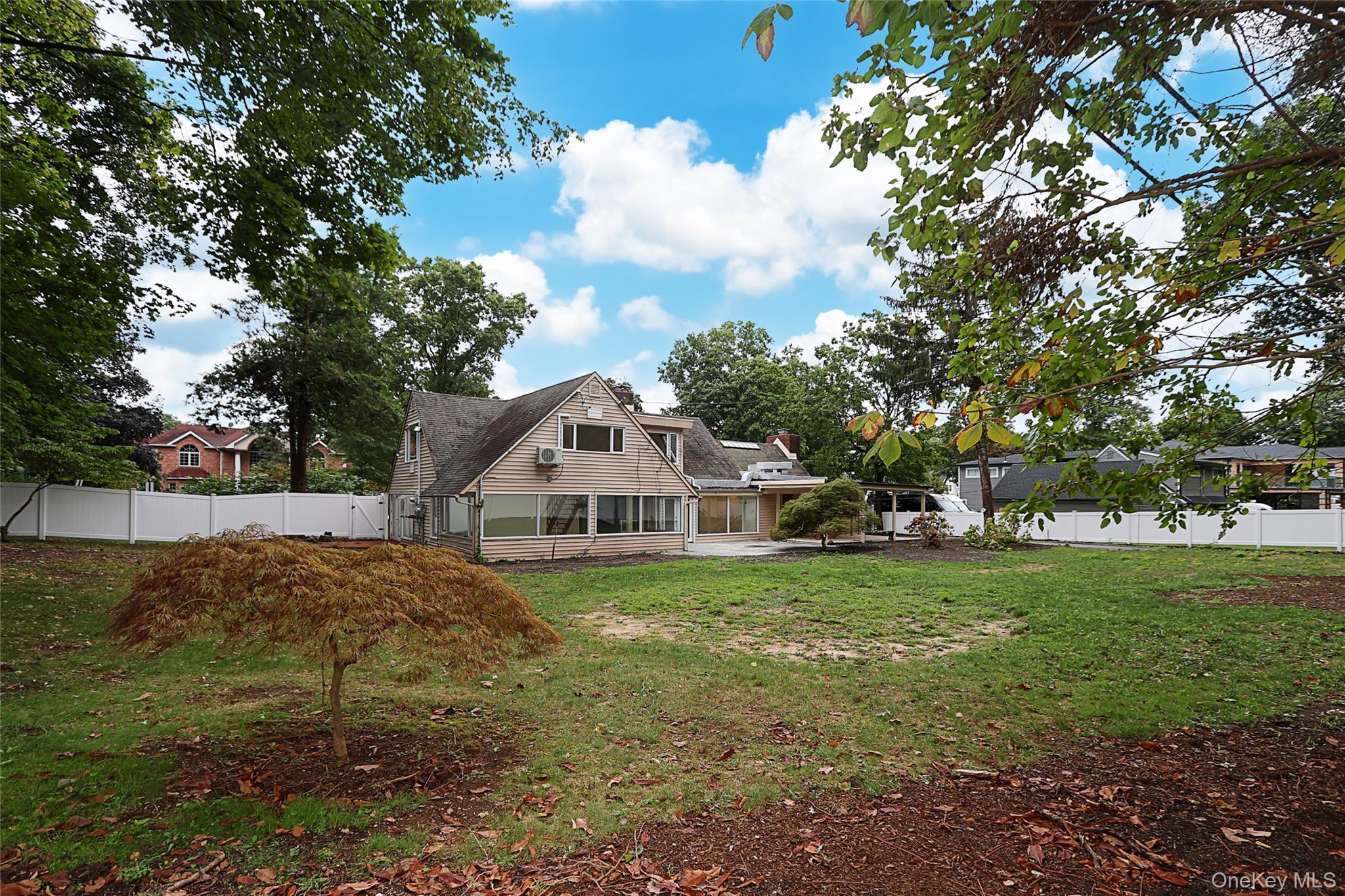 Single Family Carriage Nassau County, NY 11577, MLS-904096-41