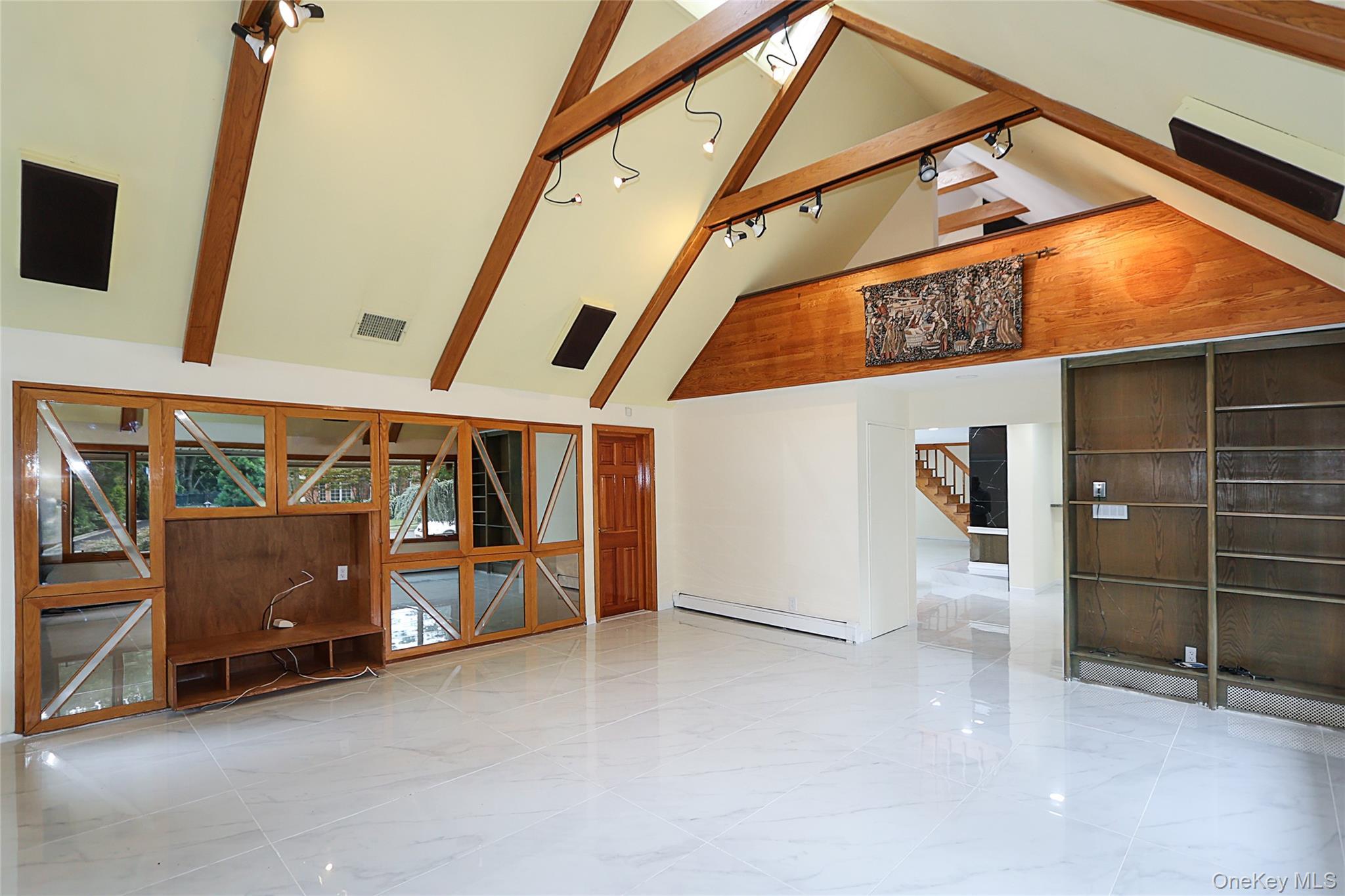 Single Family Carriage Nassau County, NY 11577, MLS-904096-9