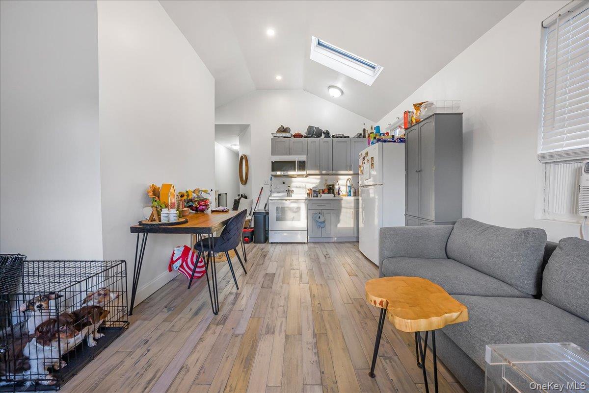 Single Family Kennellworth  Bronx, NY 10465, MLS-904152-11