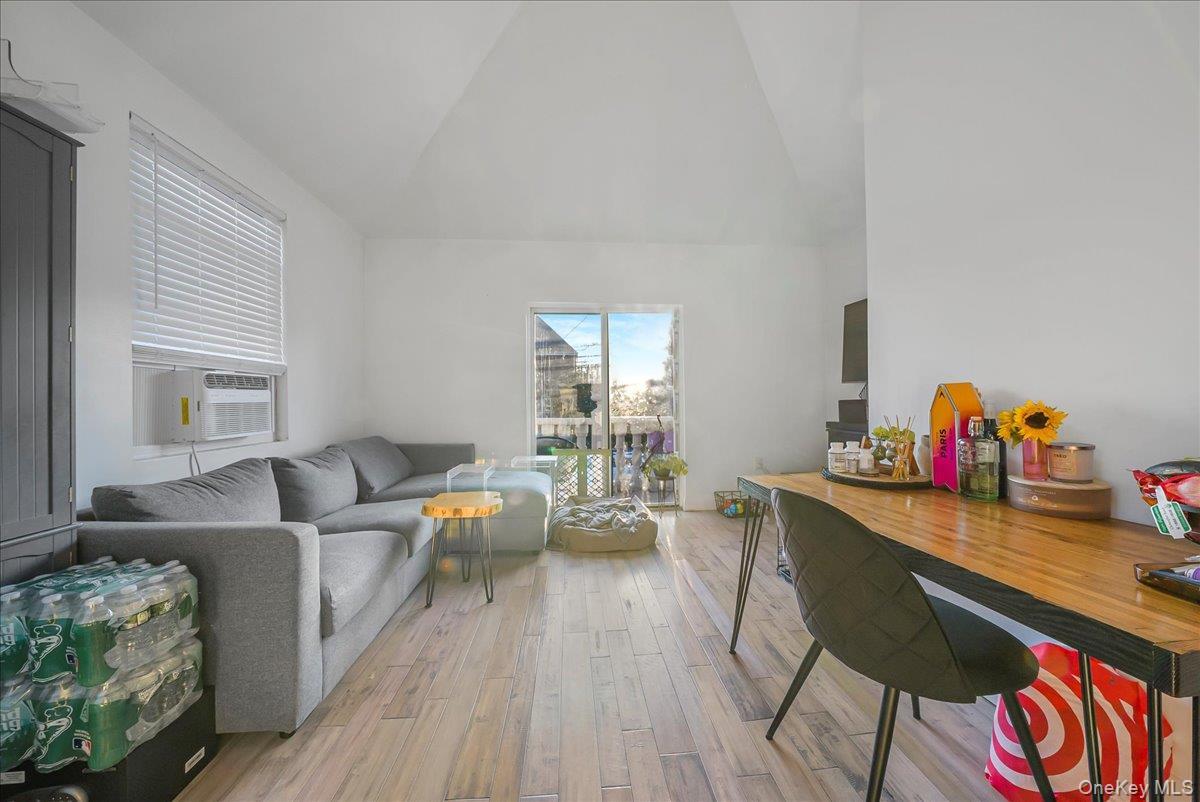 Single Family Kennellworth  Bronx, NY 10465, MLS-904152-12