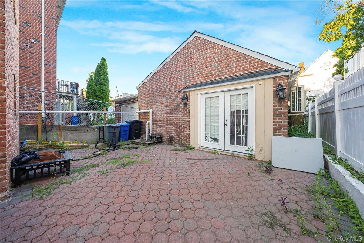 Single Family Kennellworth  Bronx, NY 10465, MLS-904152-23