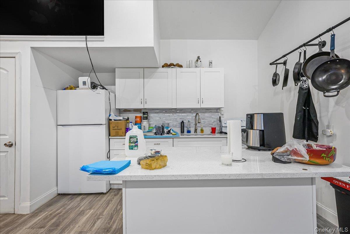 Single Family Kennellworth  Bronx, NY 10465, MLS-904152-26