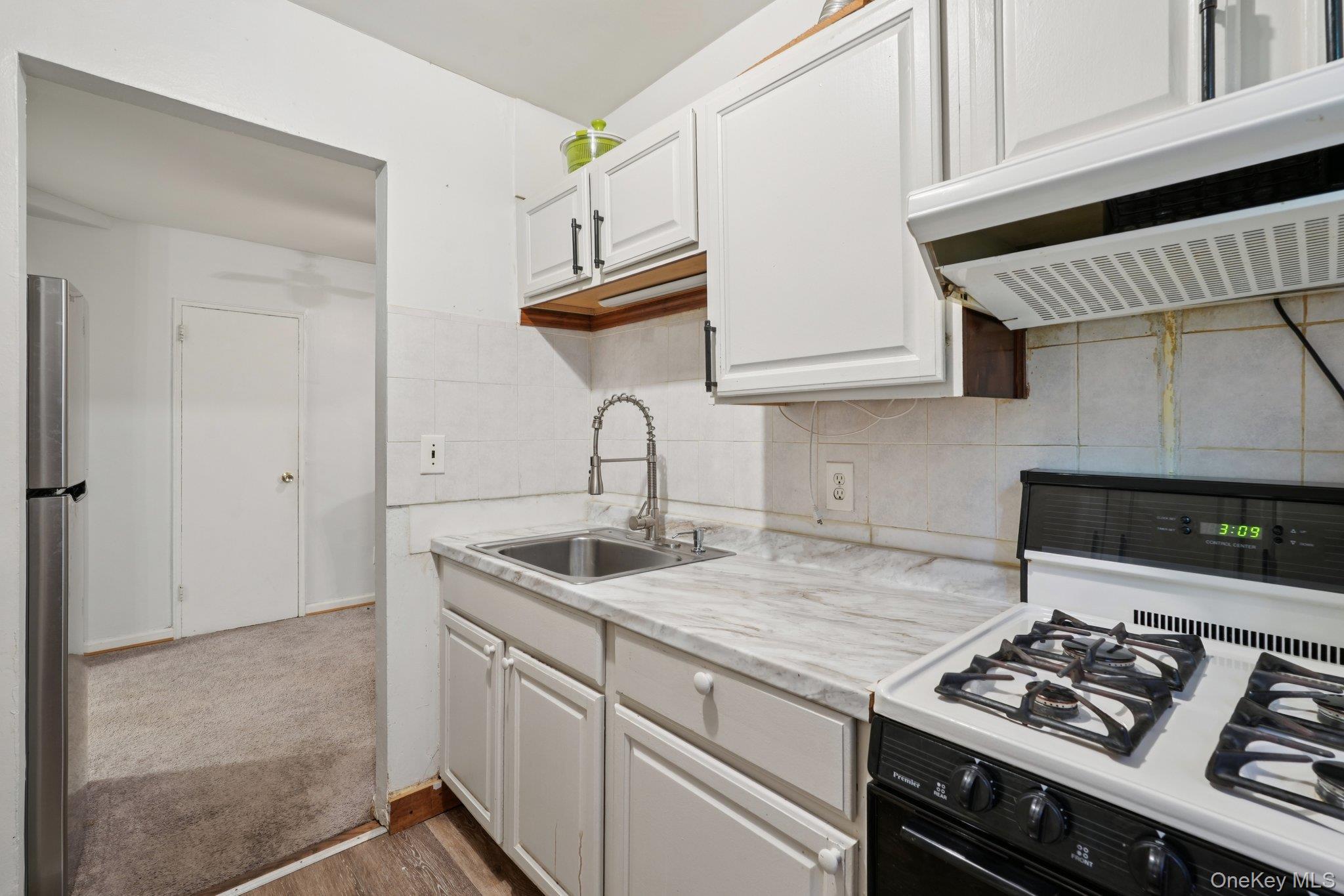 Coop Oakdale Manor  Rockland County, NY 10901, MLS-904157-22